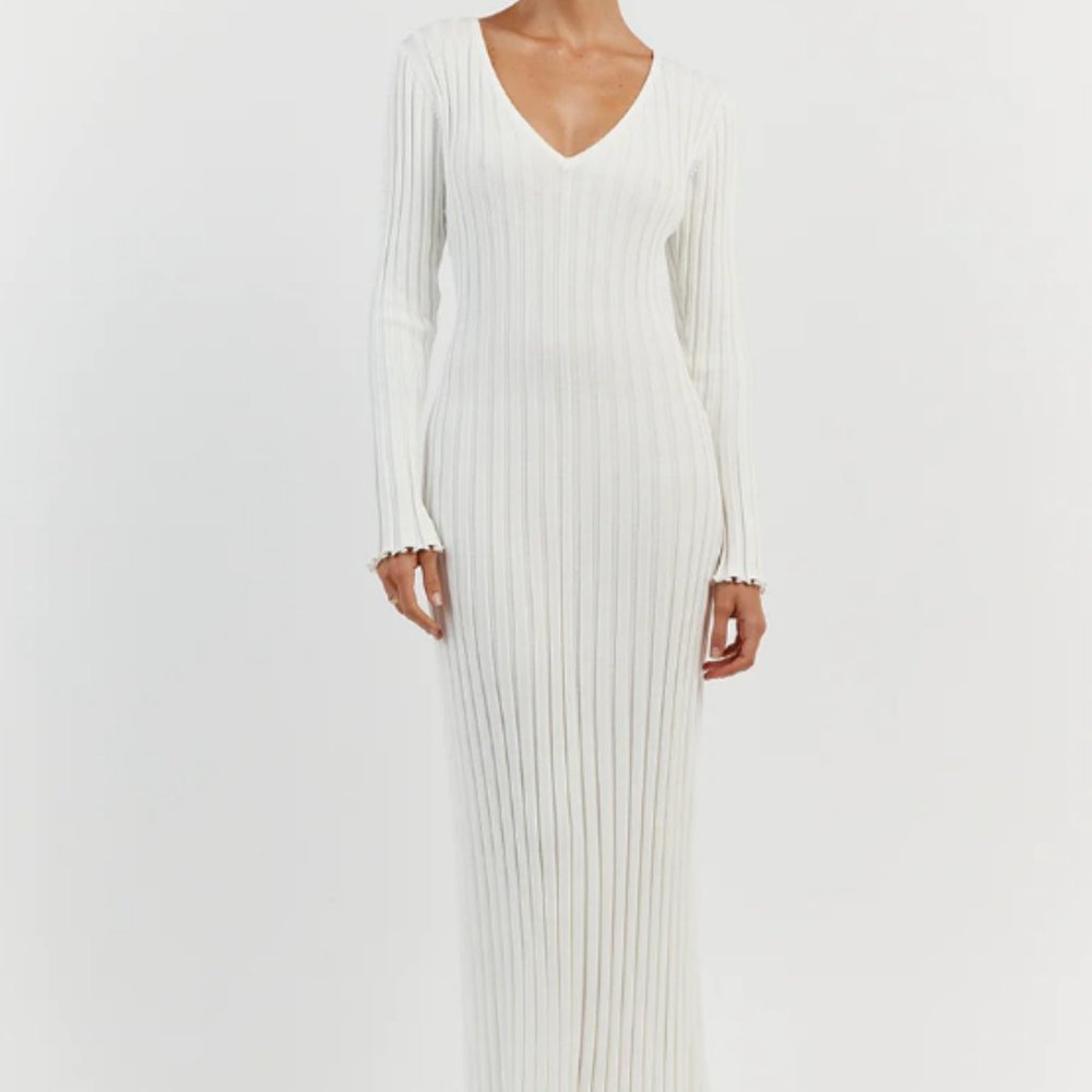 REIGN WHITE SLEEVED KNIT MIDI DRESS